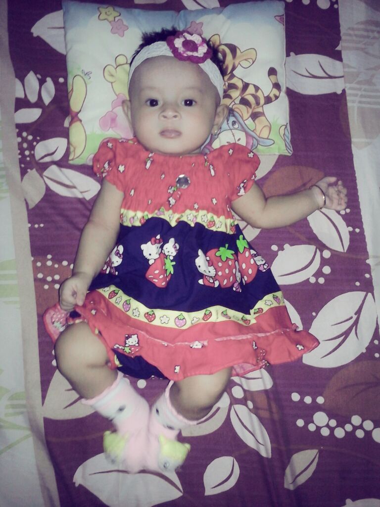 nithaa23's tweet photo. Farah smakin hari, smakin lucu :D http://t.co/iMit7wZ8pz