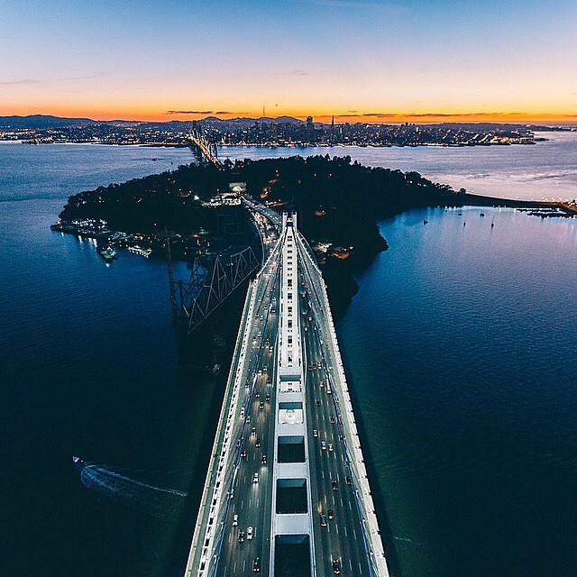 NYonAir's tweet photo. #BayBridge! #NYonAir_SF πβ¨ photo @briannguyen | π #Instaflights http://t.co/JAZuDbq2WP #Cali #SanFrancisco http://t.co/q0rlUrv77Q