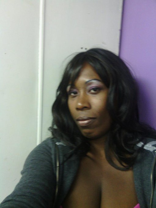 Showtime at Class Act Show bar tonight http://t.co/hP8lHY3X4C<a href="/tag/mirrorselfie"class="tags"><span>#mirrorselfie</span></a><a href="/tag/mirrormonday"class="tags"><span>#mirrormonday</span></a>