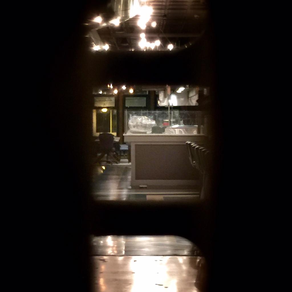 markquimark's tweet image. Sneak peek of new @pizzaporta in #JerseyCity (as seen from crack in front door) @jc_eats @SeenInJC #jcmakeityours