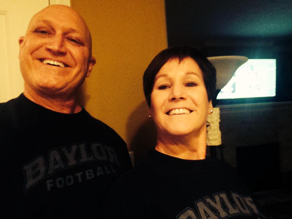 susanallen81's tweet photo. We may not be in Waco at McLane Stadium but we are there in spirit.#EveryoneInBlack #SicOSU #sicEmBears #wearedry http://t.co/OQ0UUHcQDf