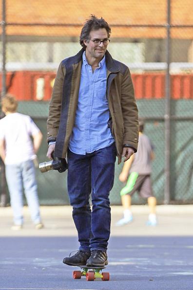 Mark Ruffalo on a penny board because its his birthday and this is just awesome. Happy Birthday, 