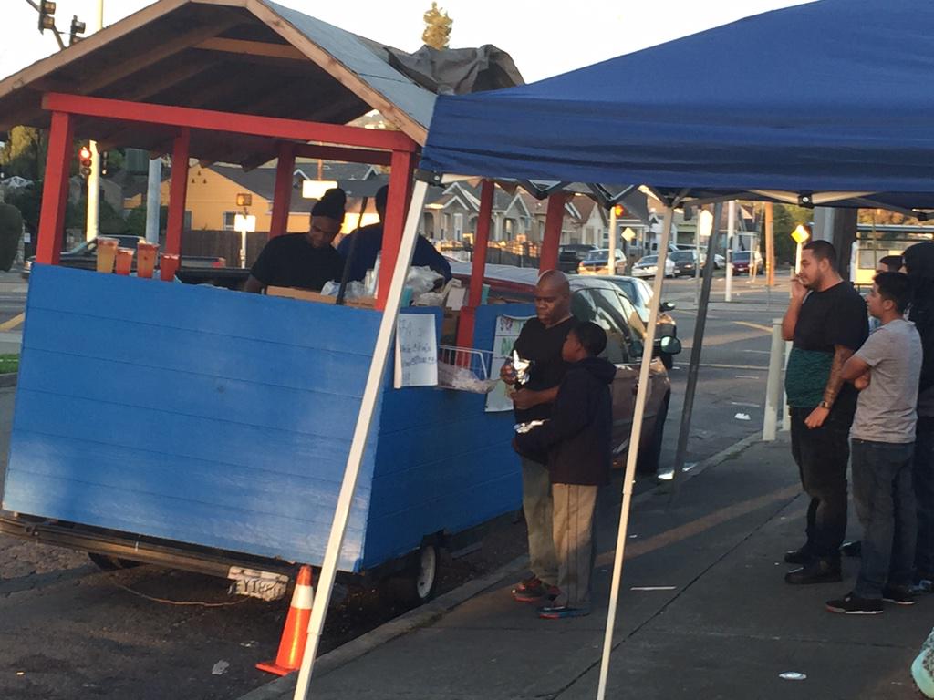 Pastrami dogs with @ScamanIslands, near Oracle Arena and the Justin Timberlake concert! #JT2020vip2014