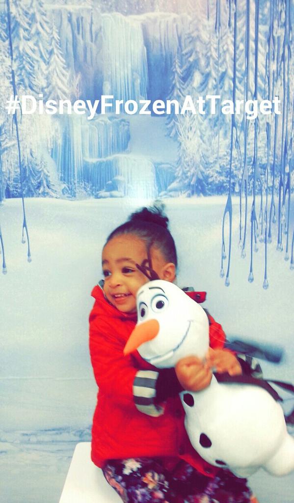 _Nelly401's tweet photo. #DisneyFrozenAtTarget http://t.co/DB51ifwdwq