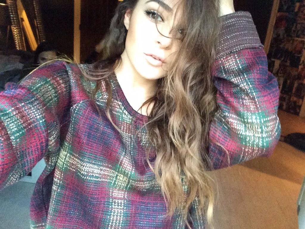 bcdbitch's tweet image. new fake