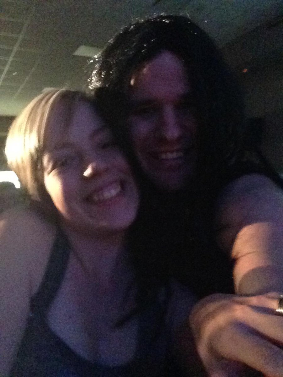 ClintonKinsmen's tweet photo. #selfie #ladiesnight18 http://t.co/nZrqgdJMzw