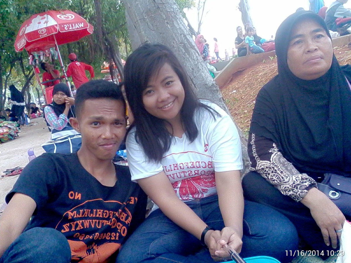 2 orang yang aku sayang :*