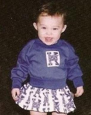 AAAAYYYY MI AMORRRR ya 22 años  happy birthday miley cyrus             