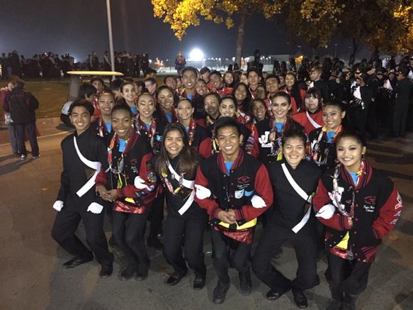 jlhscolorguard's tweet photo. Seniors representing at WBA prelims retreat! #pointandlinetoplane ❤️ http://t.co/1flIV2iFcZ