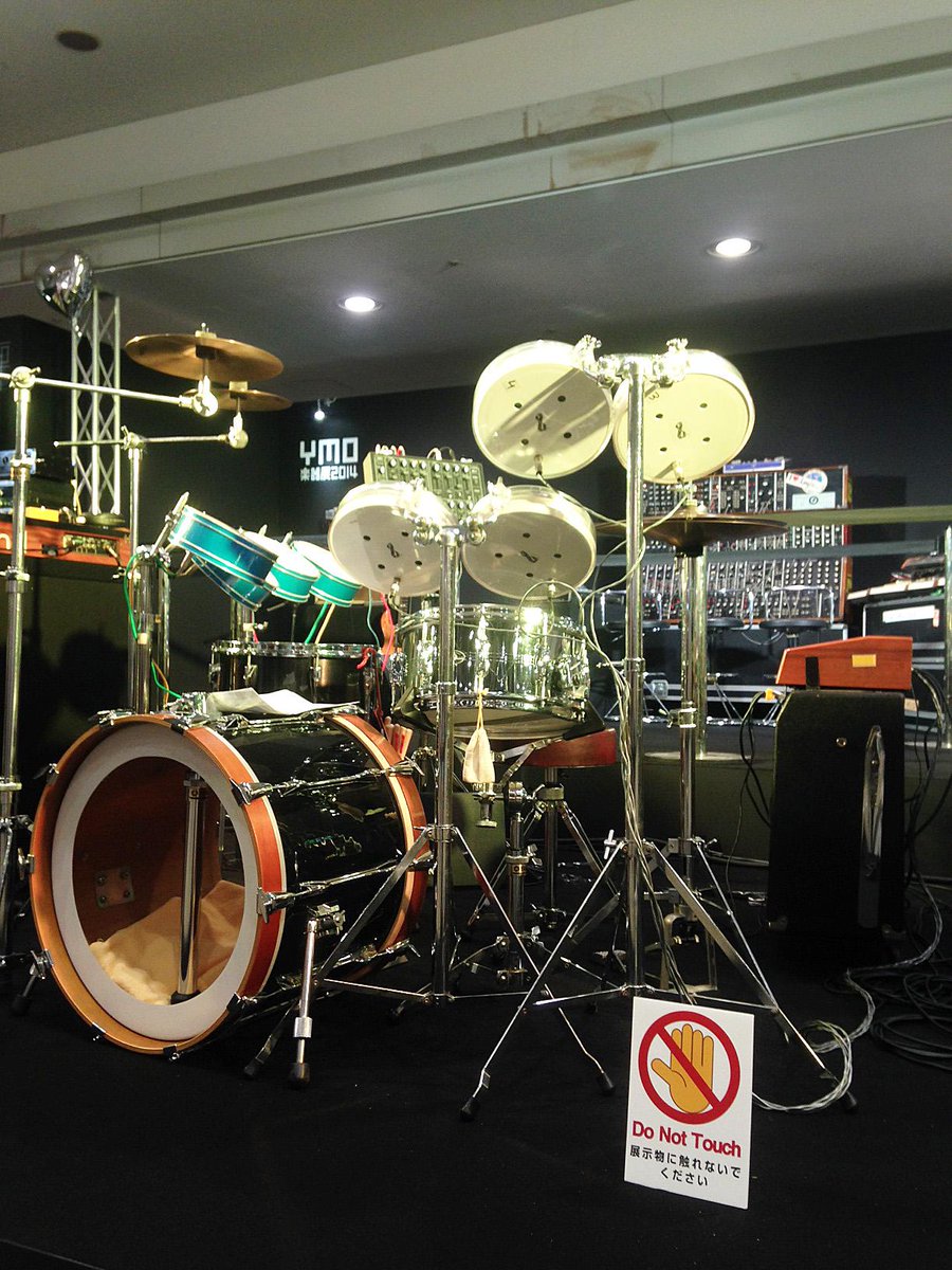 楽器フェア】今回の目玉展示「YMO楽器展2014」で再現された、1979年LA