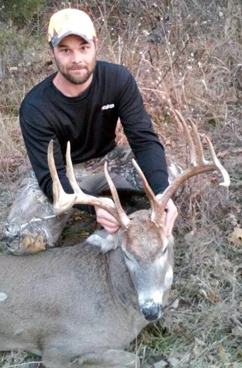 thwackem's tweet photo. Mitch Julian with his MO buck http://t.co/ePj0jPuVAP