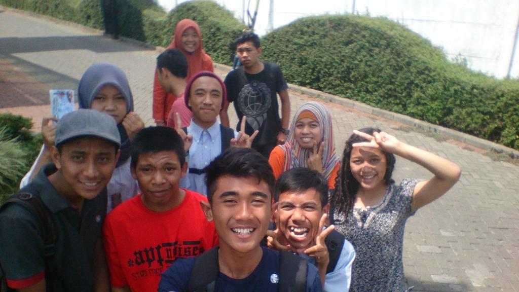 Hai hai!  Hari ini FA Mahasatu lagi weekend di Jawa Timur Park 1 nih hehehe