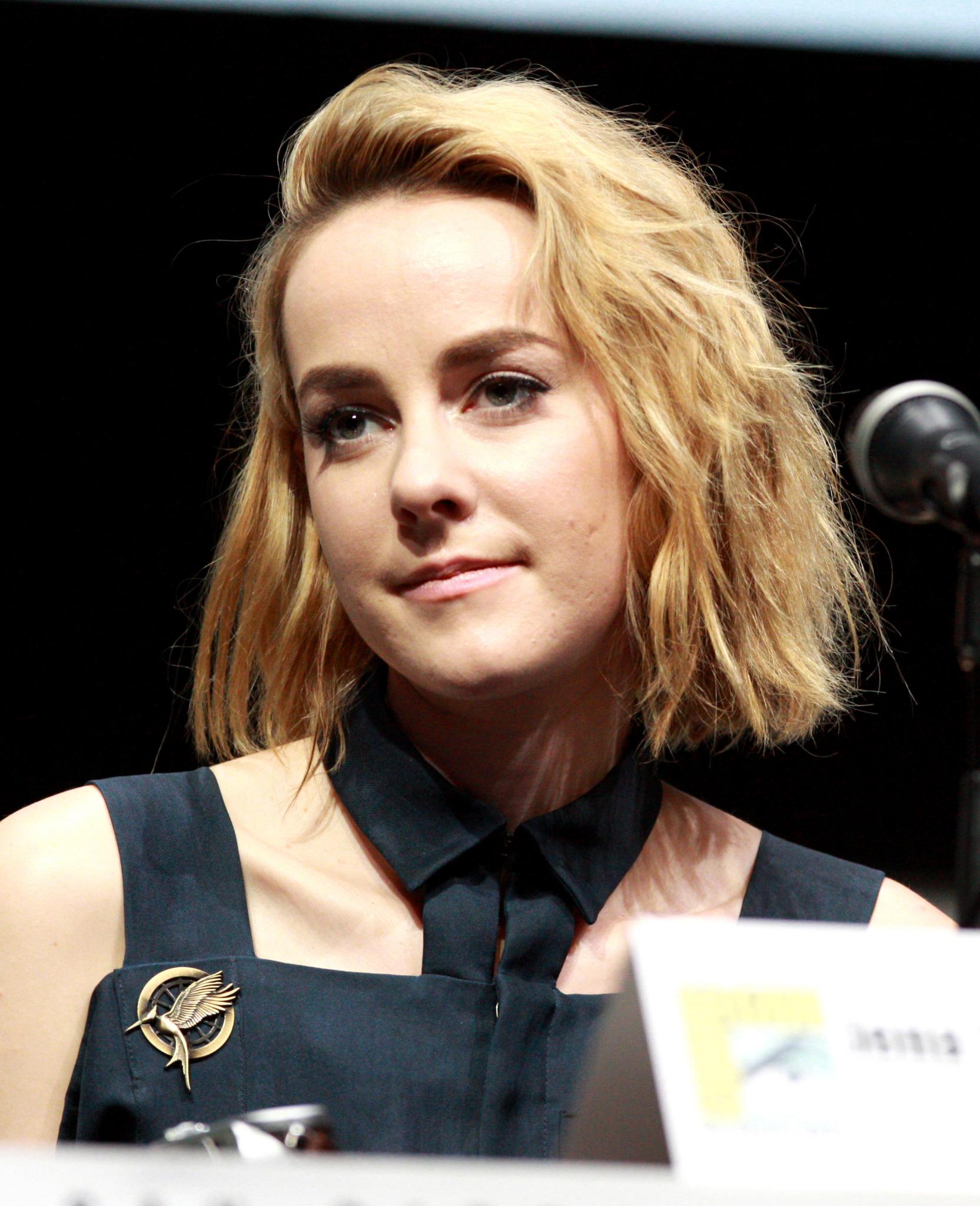 Yesterday was the birthday of Jena Malone. (Johanna Mason)
Happy Birthday 