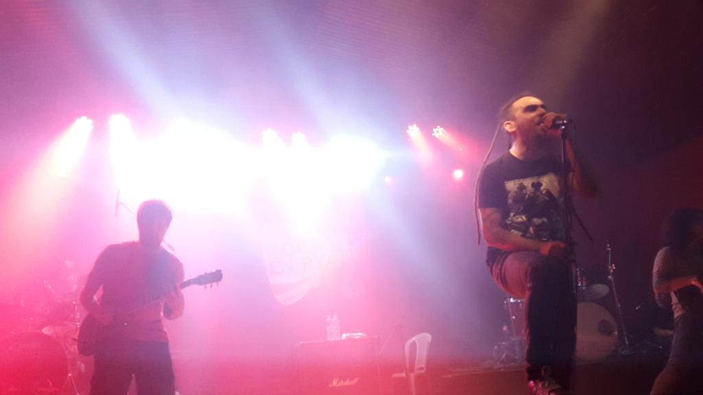 rockenpy's tweet photo. @floumusic en vivo en nuestro 3er aniversario! Gracias a todos por venir #RockEnPyFest2014 http://t.co/XTnhCUm5yR