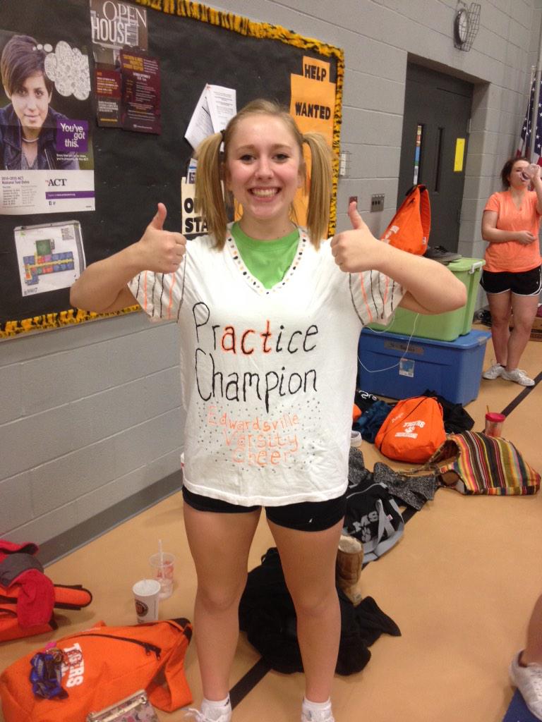 ECheerCoachT's tweet photo. So proud of Meagan for getting today's practice champion #ehscheerPC #facialsqueen #rockstar @memodrusic http://t.co/OdnuTFvCwc