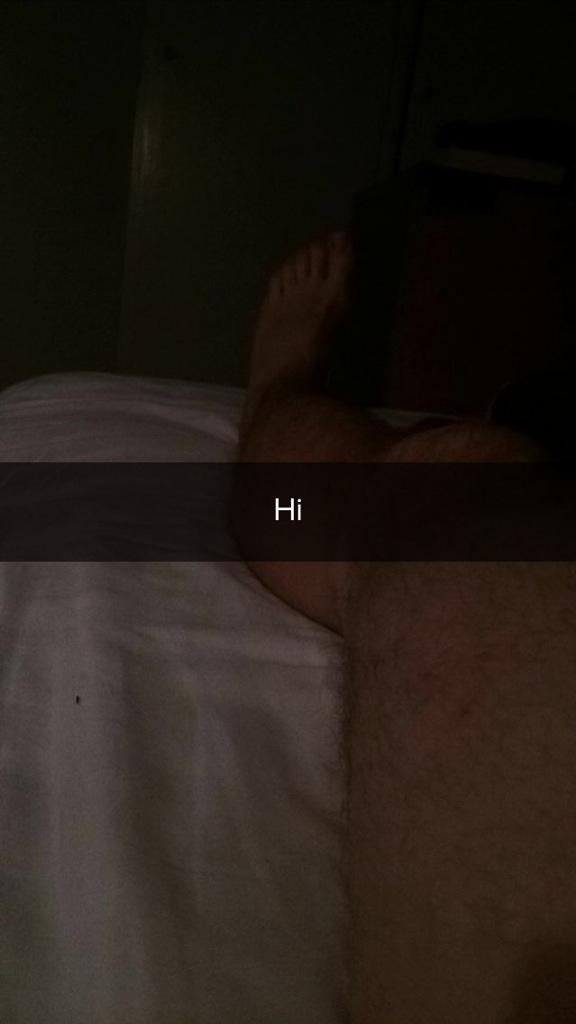 uglykiddave's tweet photo. Anyone? Anyone? Bueller? #badmaleselfies @MyFlings @guysonfling http://t.co/Nt0Rnqt4YJ