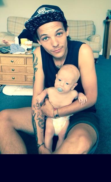 1DInfectionArg_'s tweet photo. Goodnight everyone ! ❤ 😘😘  -L #MTVStars One Direction http://t.co/1x2DK0AZPq