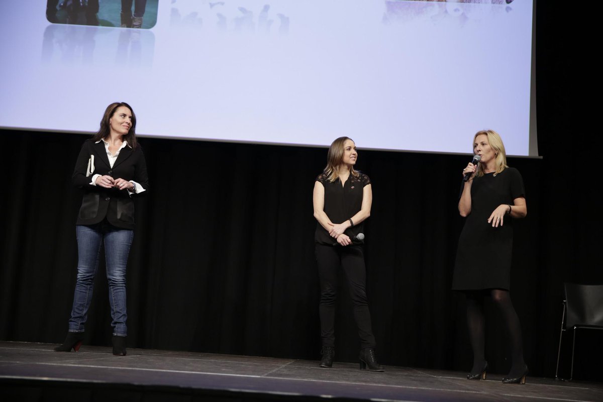 raratsch's tweet photo. At http://t.co/hWnrdU0rR8 @Womenseday was celebrated with @AmyCCosper #cbc14 with more women than men in the jury http://t.co/B9eZInTS7X
