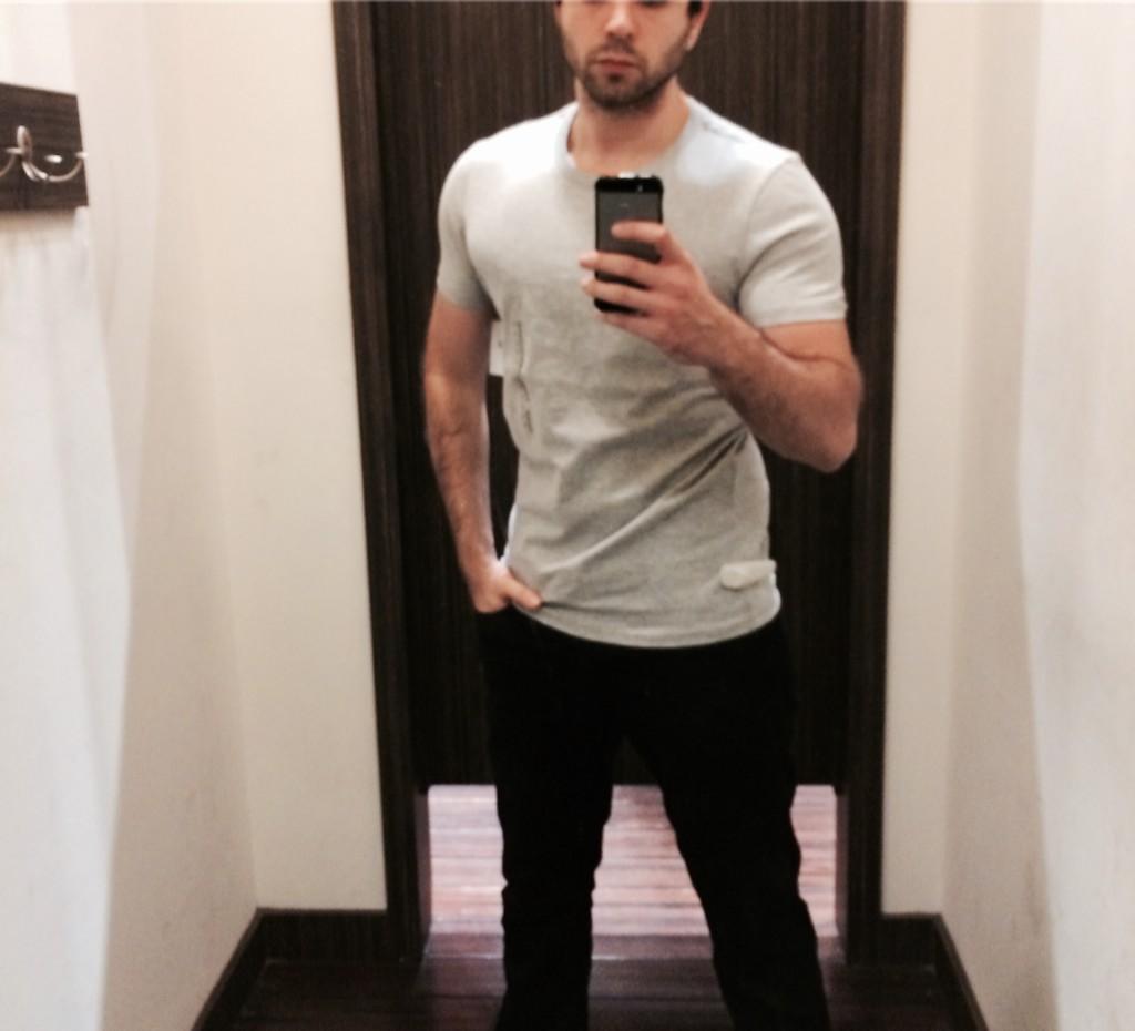Pim pam! Pues me compro la camisetita ^^ aún tengo que perder un poco de peso :S