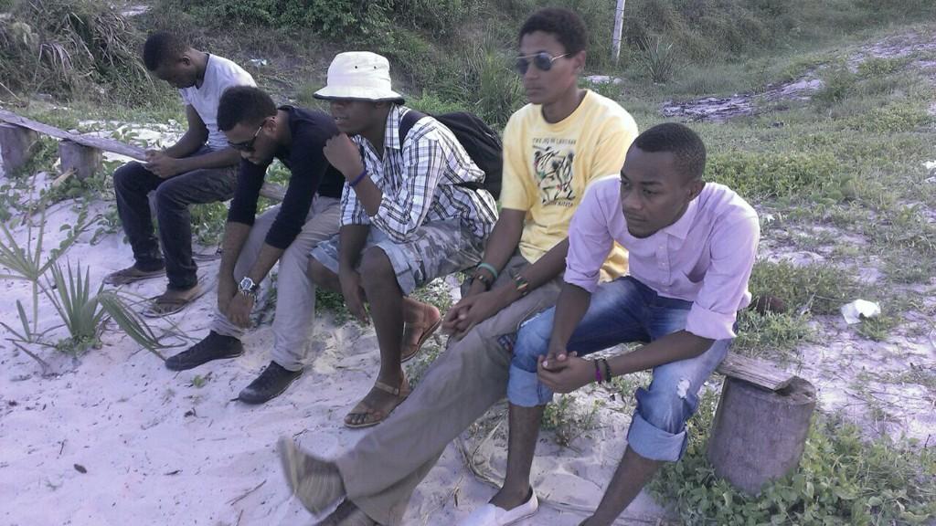 tani_bluntaman's tweet photo. ina miad rastas #BluntamanRiddim #perfectJoint around the beach.a lot of culture over here.. http://t.co/1nEg4EV5BM
