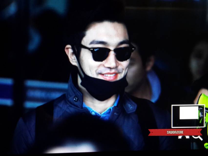 [Preview] 141123 <a href="/Siwon407/">S</a> at Gimpo airport
