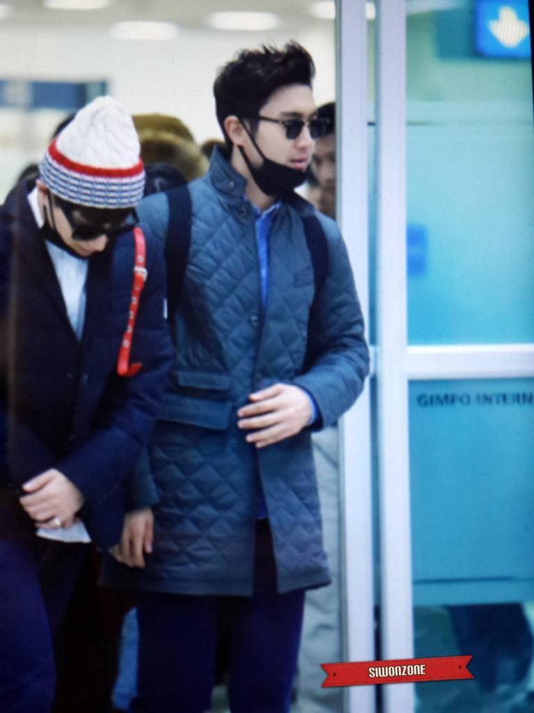siwonzone's tweet photo. [Preview] 141123 @Siwon407 at Gimpo airport http://t.co/6SzIgboLsc