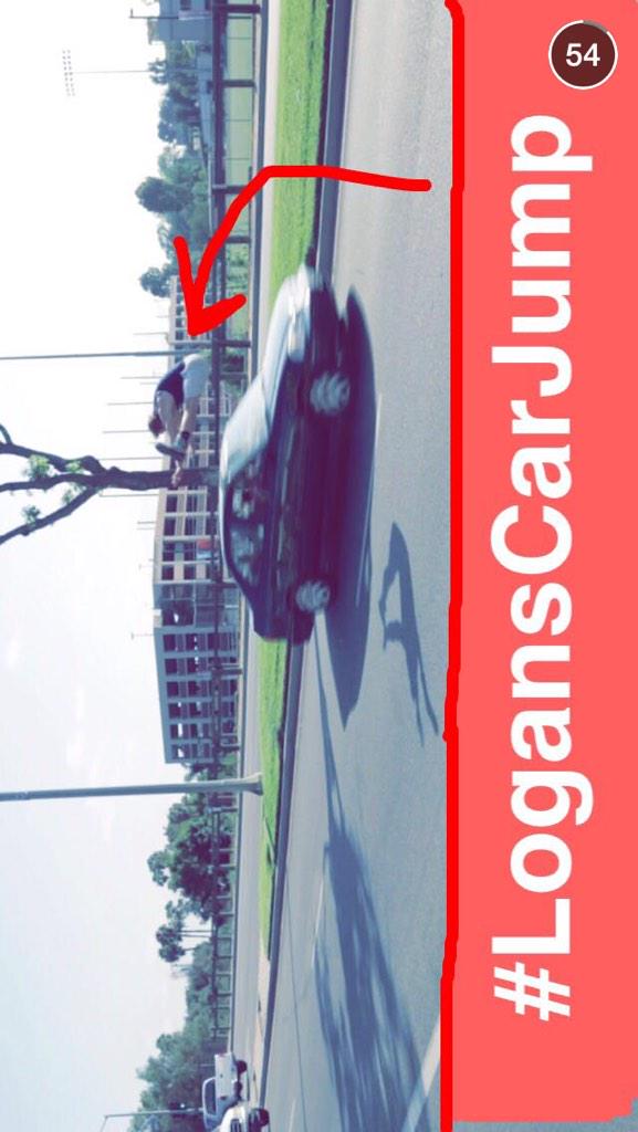 emmajane1506200's tweet photo. @LoganPaul #LogansCarJump  😂😱👍 http://t.co/TbqLihdaWi