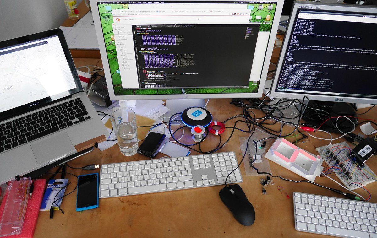 Hi students! Fancy a geeky #IX #dataviz #maps #mobility #research internship in #Stuttgart next yr? :) Drop me a note