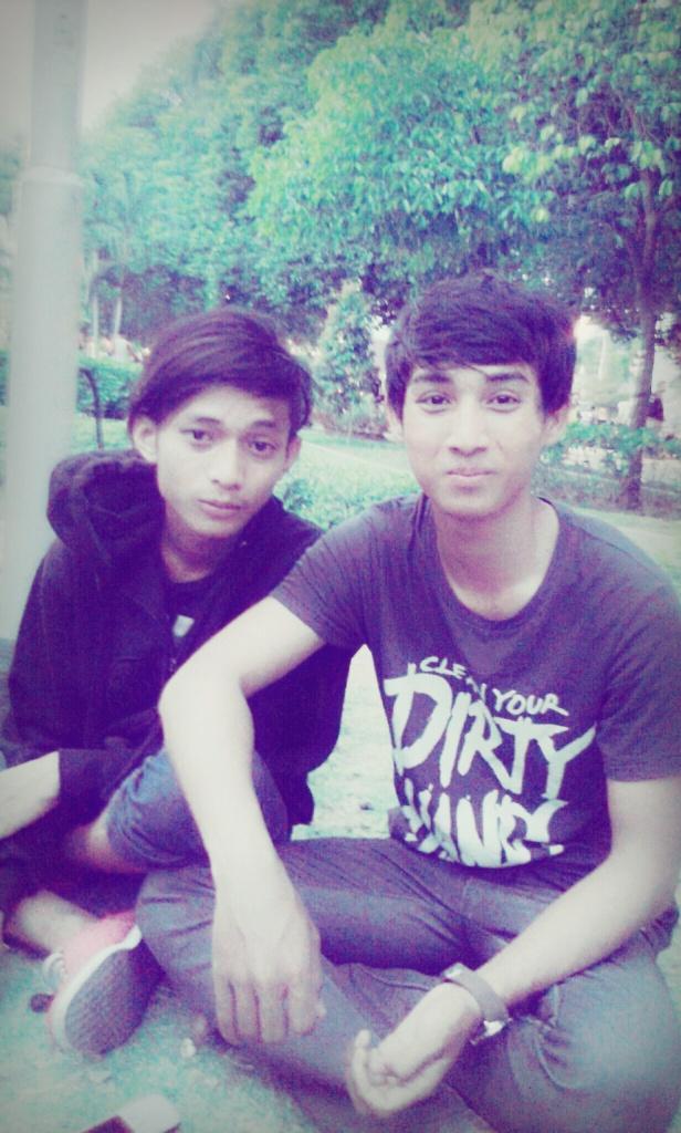 _haand tweet picture