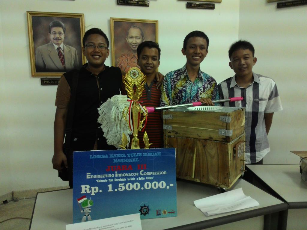 Juara 3 dari SMA SBBS. Selamat yaaa!