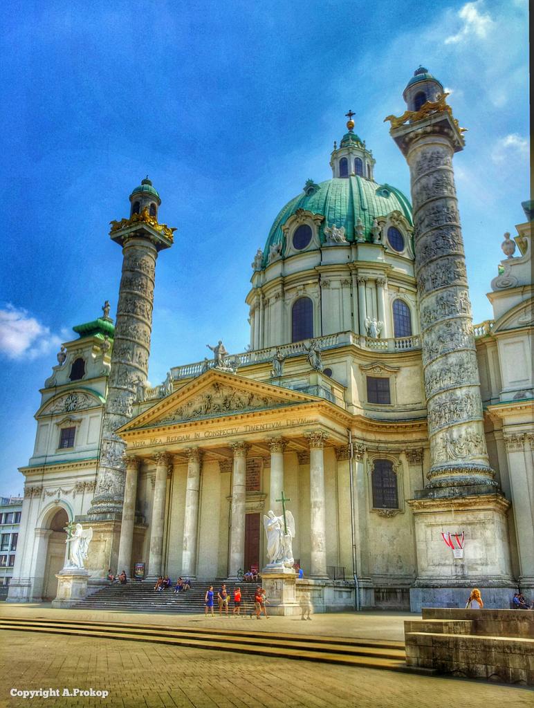 street_wandern's tweet photo. Schönen Sonntag aus #Wien! Architektur die verzaubert. #streetwandern in wunderschöner Umgebung! #AUSTROA http://t.co/21nIE8nMsM