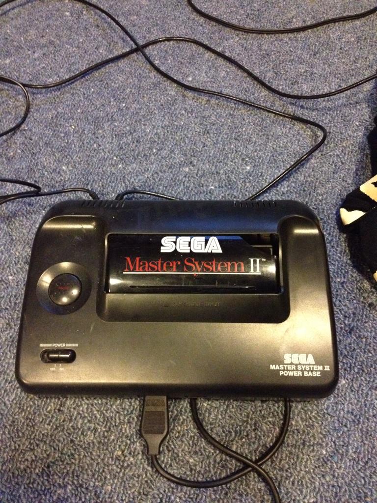 hemiarnold's tweet image. Fingers crossed... #segamastersystem2