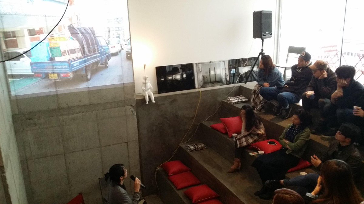 2014 서울 디자인 스팟 투어를 스몰하우스빅도어 에서 진행하였습니다. 여러 디자이너분들과 아티스트분들 그리고 참여해주신 모든분들께 감사드립니다.