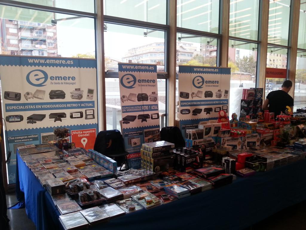 Tiendaemere's tweet photo. Preparados para el segundo día de @RetroBarcelona !!! No os lo perdáis :D http://t.co/PCEtZaNaPx