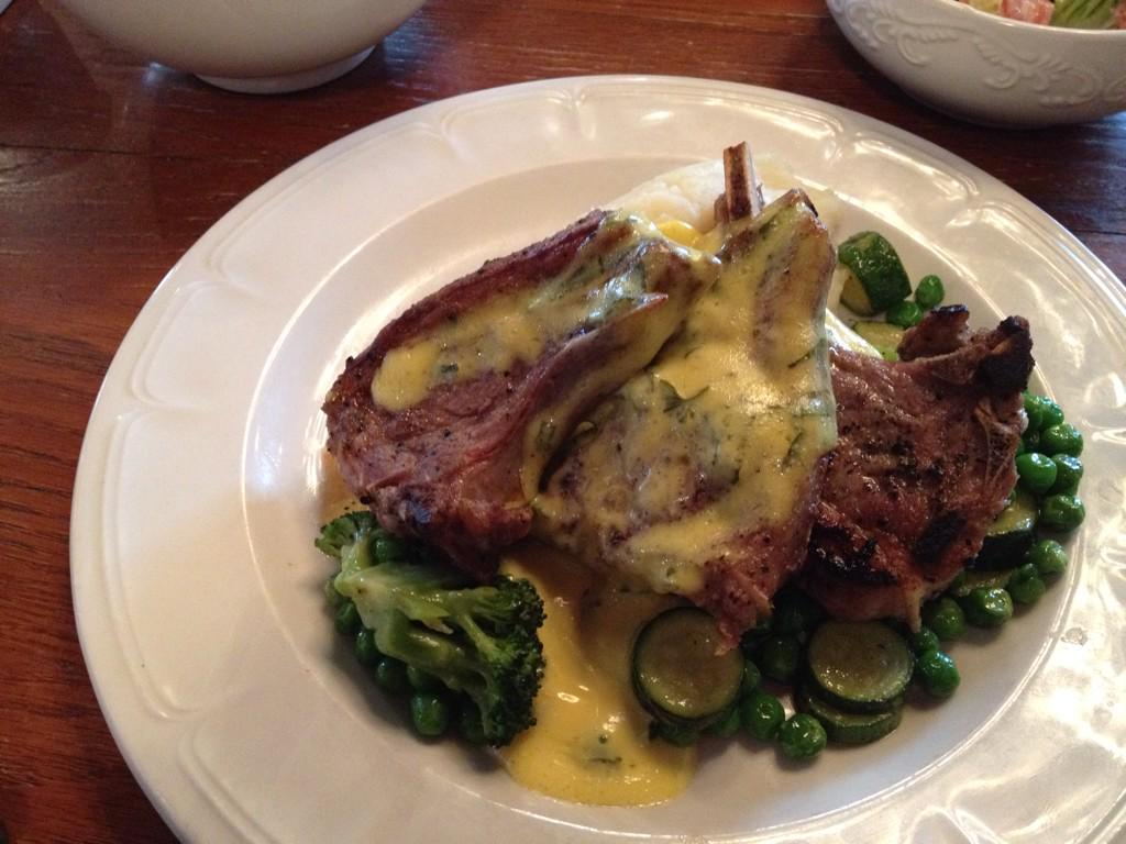 weEatweCook's tweet image. Lamb chops with mash, baby marrow and peas with a Paloise sauce. Great use of a classic dressing. @BrasserieCT