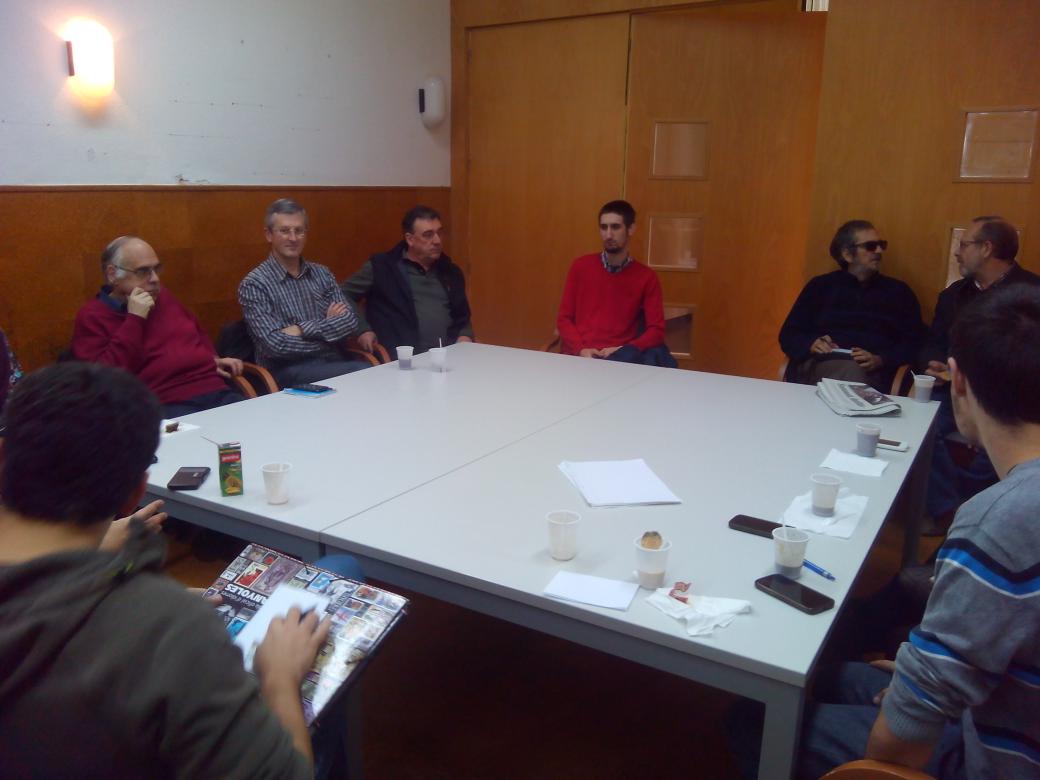 CUPAngles's tweet photo. @CUPNordOriental @cupnacional  Comencem les #taulesangles. Avui amb Participació Ciutadana. http://t.co/1b4nyQAEYB