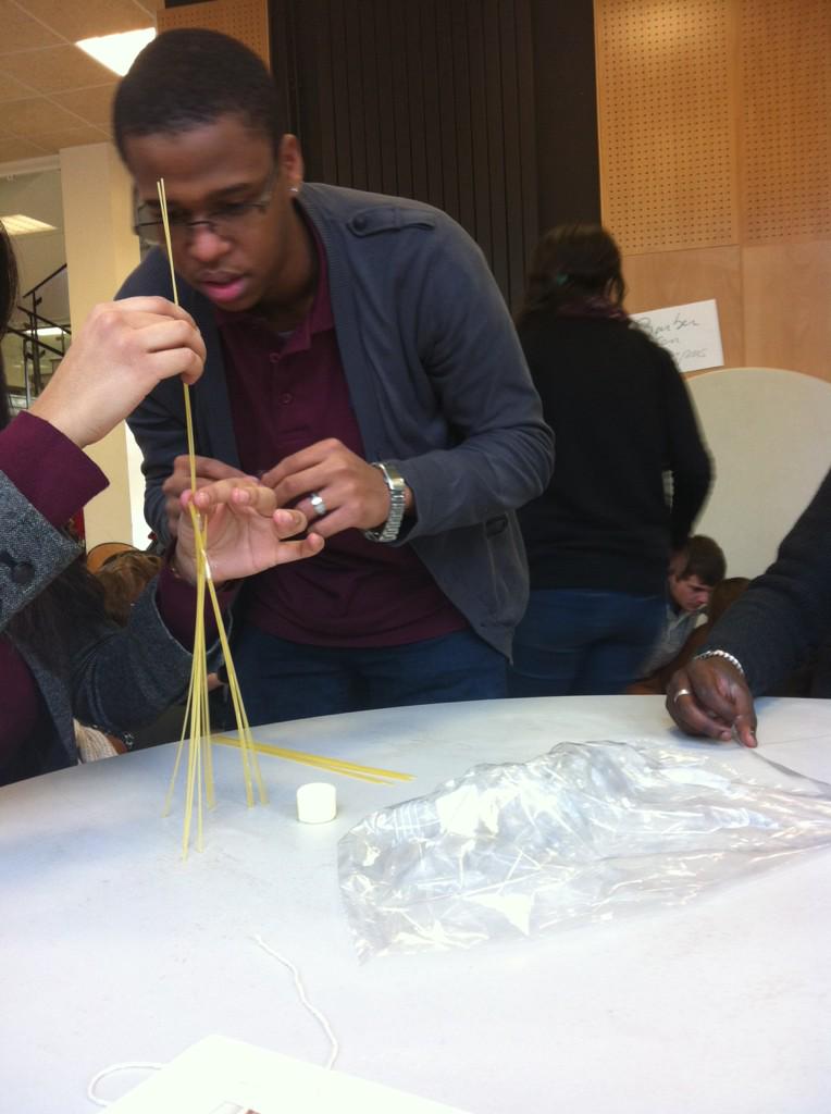 enactus_isc's tweet photo. #@ISCParisSchool @ChallengeISC à #eclosion. Objectif : Reconstruire la Tour Eiffel http://t.co/PyhwsCKXMP