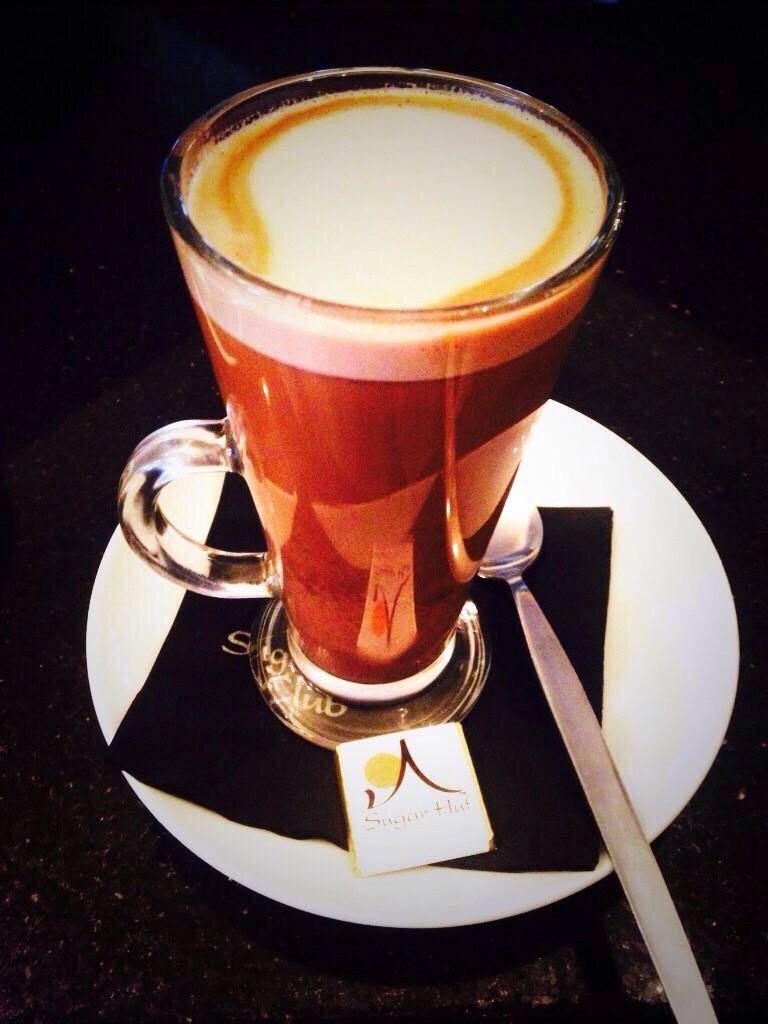 sugarhut's tweet photo. Good Morning!! It's a rainy day in Brentwood so why not pop into the @SugarHutCafe for a nice breakfast http://t.co/cy8j4op2zQ
