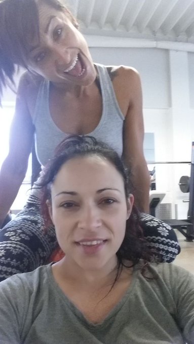 A tope en el gim con @coraljoice @amandaxes @salmadnora @babydenora http://t.co/2BUWgTPw1n<a class="tags" target="_blank" title="On Twitter" href="/?out=eyJ0eXAiOiJKV1QiLCJhbGciOiJIUzUxMiJ9.eyJpYXQiOjE3MjA3OTEyNDcsImlzcyI6InR3cG9ybnN0YXJzLmNvbSIsIm5iZiI6MTcyMDc5MTI0NywiZXhwIjoxNzUyMzI3MjQ3LCJyZWRpcmVjdF91cmwiOiJodHRwczovL3R3aXR0ZXIuY29tL2NvcmFsam9pY2UifQ.DAd5AnSpD9YuV8ZdeFNPvv2n9HuVs2vjI5s7kEDddGWK2O22FV4eG1Z0NVRvzWPXAOBiMS95Pu9bJ7qh8KDUMQ">@coraljoice</a><a class="tags" target="_blank" title="On Twitter" href="/?out=eyJ0eXAiOiJKV1QiLCJhbGciOiJIUzUxMiJ9.eyJpYXQiOjE3MjA3OTEyNDcsImlzcyI6InR3cG9ybnN0YXJzLmNvbSIsIm5iZiI6MTcyMDc5MTI0NywiZXhwIjoxNzUyMzI3MjQ3LCJyZWRpcmVjdF91cmwiOiJodHRwczovL3R3aXR0ZXIuY29tL2FtYW5kYXhlcyJ9.C3-bbR5JYYPudPknRhcdnxNjeLLGu8tTD78OpEVKAqjQ_WHcnJS2IRtmxIFXr-J4E9sSPCenBz5jXgw2Jaqh2Q">@amandaxes</a><a class="tags" href="/tag/salmadnora">@salmadnora</a><a href="/tag/arrozbogavante"class="tags"><span>#arrozbogavante</span></a>