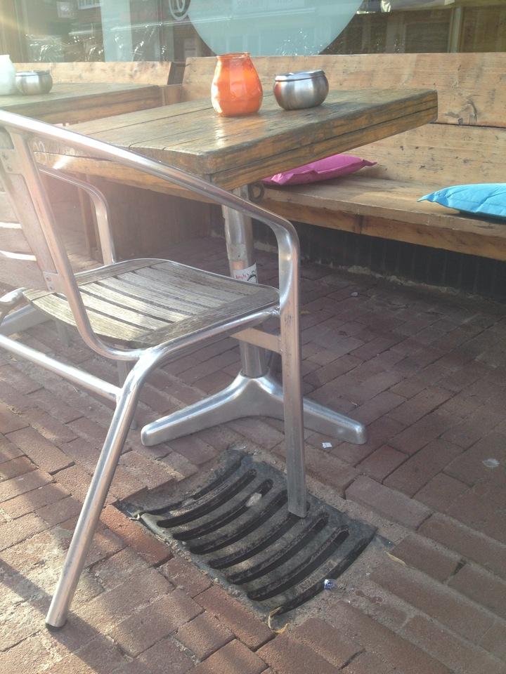 <a href="/020west/">Stadsdeel West</a> Ik hoop dat jullie oplossingen zoeken met <a href="/Barbaarsch/">Bar Baarsch</a> (at <a href="/BarBaarsch/">Bar Baarsch</a>) swarmapp.com/c/j8gDds3IbZg