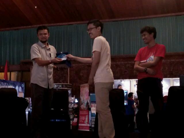 Embedded image permalink