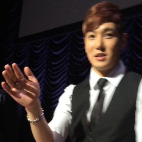 shin_bieun's tweet photo. 베리오빠❤️ http://t.co/eg9LNG68VD