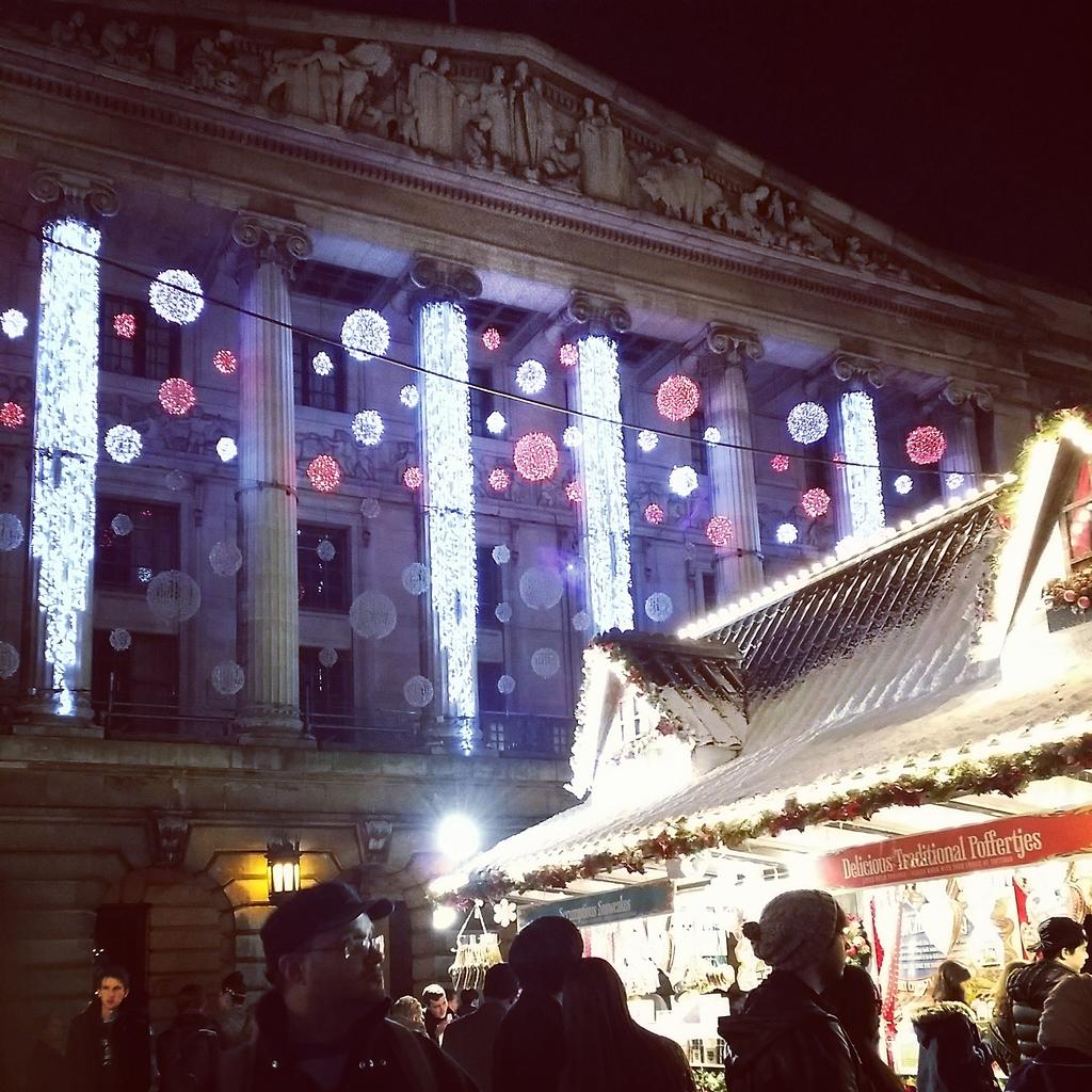 NadaBudaya's tweet photo. Spend time in the Christmas Market and then warm yourself up in our restaurant with some delicious #Malaysianfood! http://t.co/MRvCWzP4td
