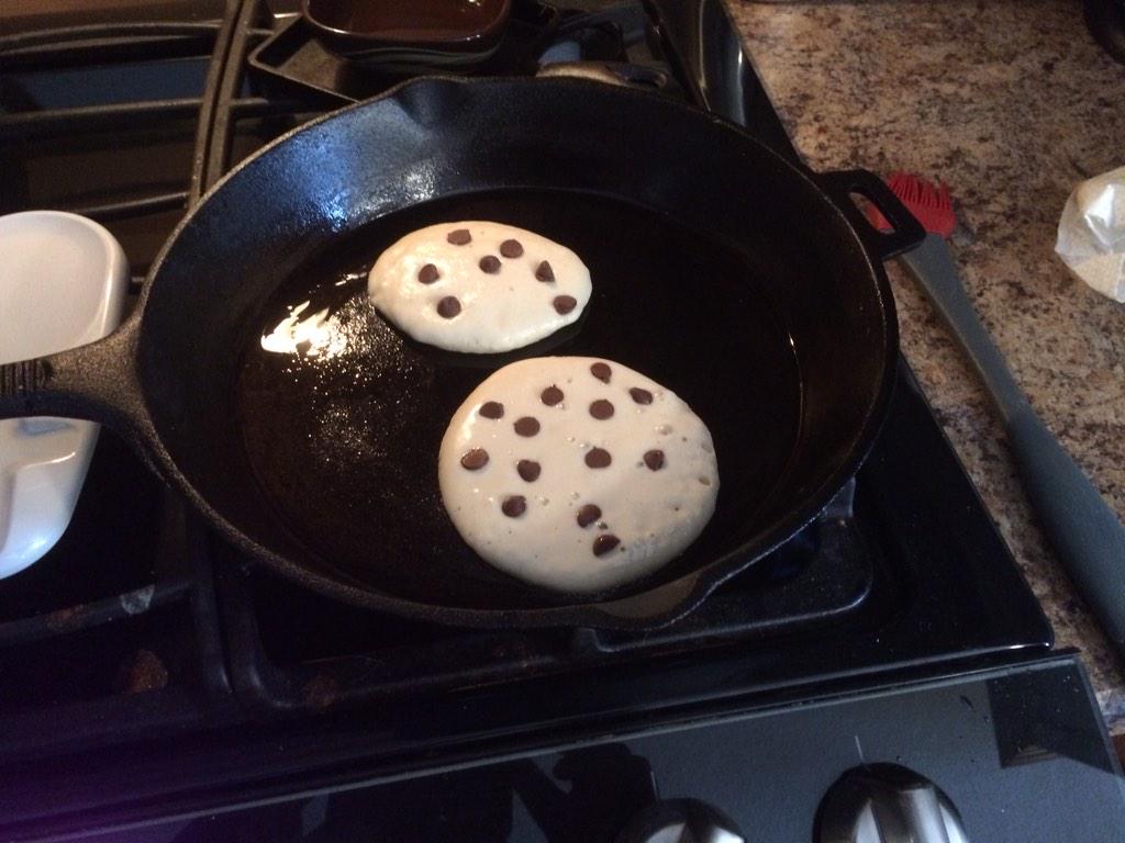SecretHippo's tweet photo. Pancakes taste better from a cast iron pan. http://t.co/7VR9rOoWpQ
