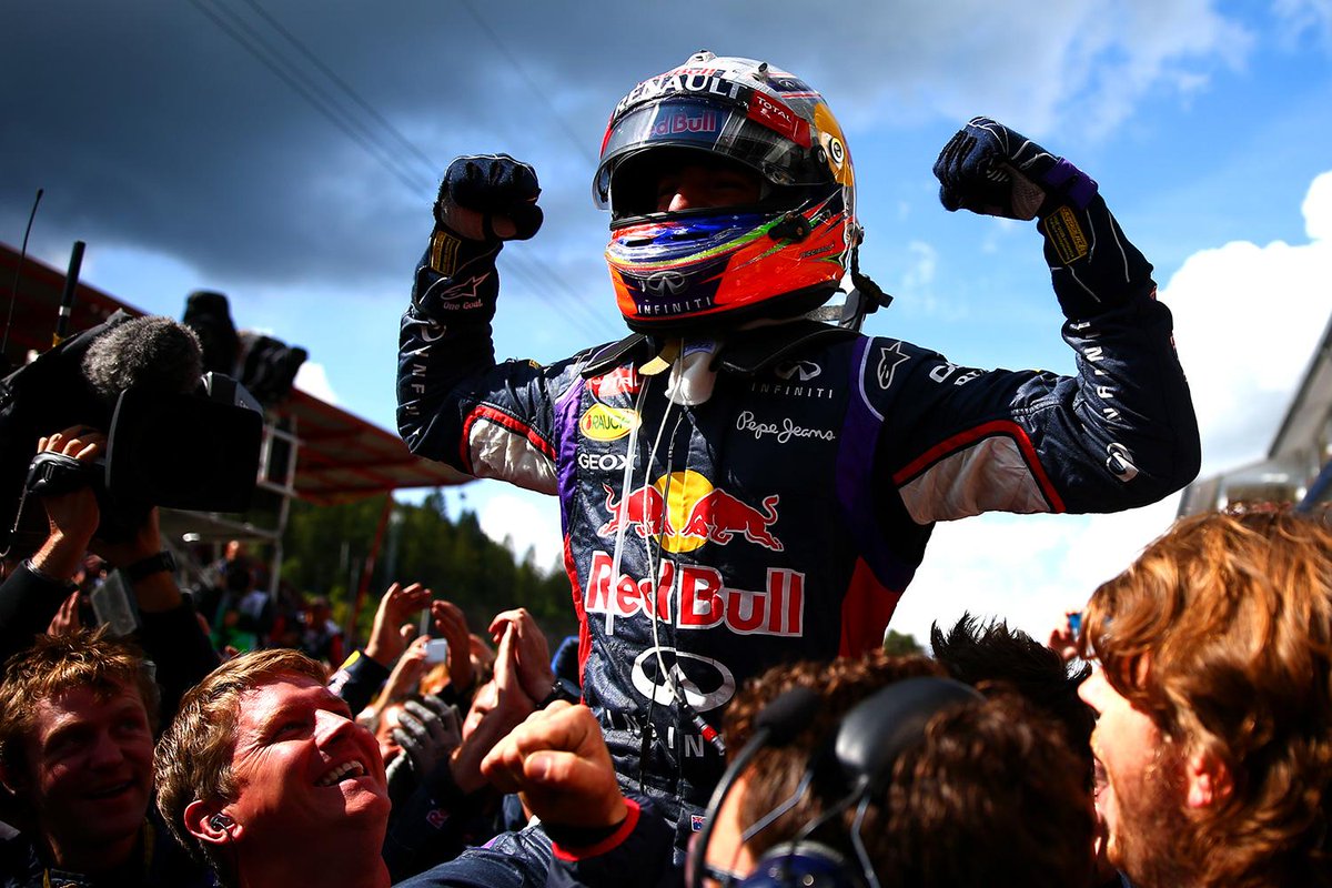 redbullracing's tweet photo. A fantastic season for @danielricciardo and an unbelievable year! 3 wins and 3rd in the Drivers’ Championship. #F1 http://t.co/H9KldNdRKr