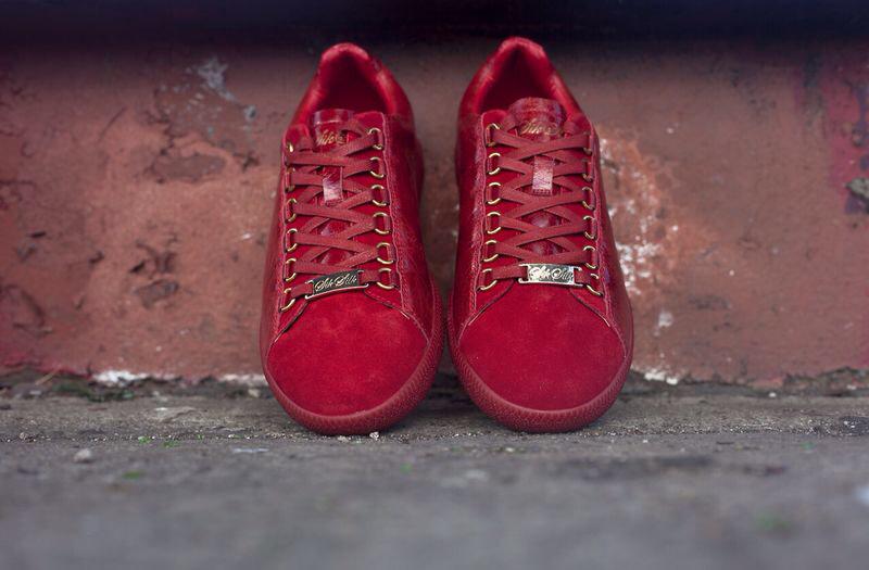SikSilk's tweet photo. RT &amp; follow for a chance to win a pair of @siksilk's NEW Lux Low trainers! Winner picked next Sunday #siksilk http://t.co/OoUEDRMJtV