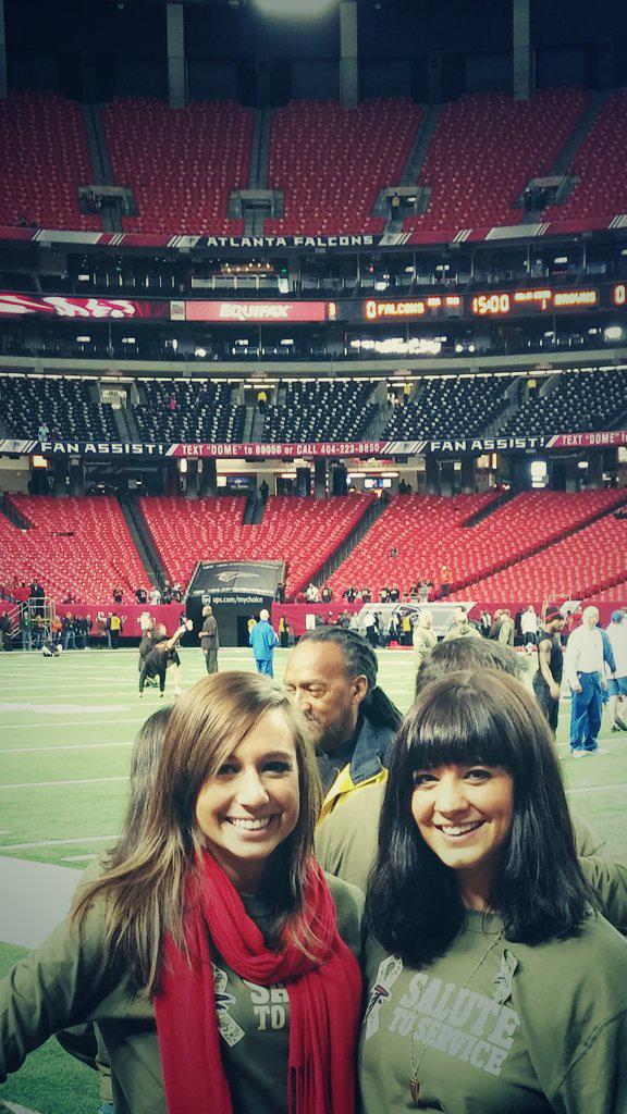 JessFrenchie's tweet photo. Rise up! Thank you @UPS for the free tickets to the #Falcons game and the #VIP treatment! http://t.co/f7z9h5kKei