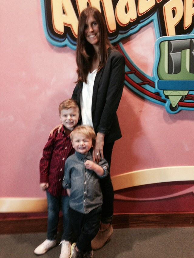 jasontlaird's tweet photo. Sunday Funday! I love that my kids love church...& I love this incredibly sexy woman! #AmenChurch http://t.co/hLcxuNzVfy