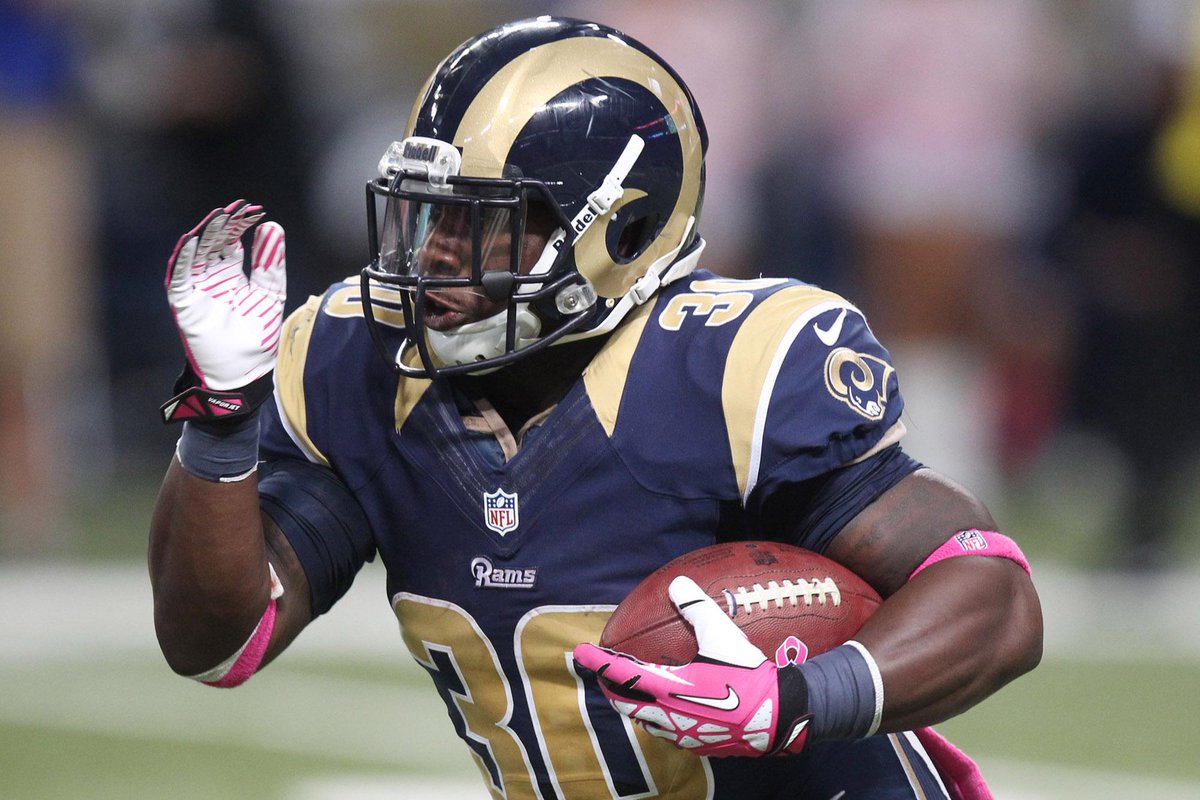 the_neutralzone's tweet photo. Our #Fantasy fanatic focuses on this year's #fantasyfootball #duds. #NFLvideo http://t.co/LH2LHBQoFS #NFL #football http://t.co/G67VOEGwvy