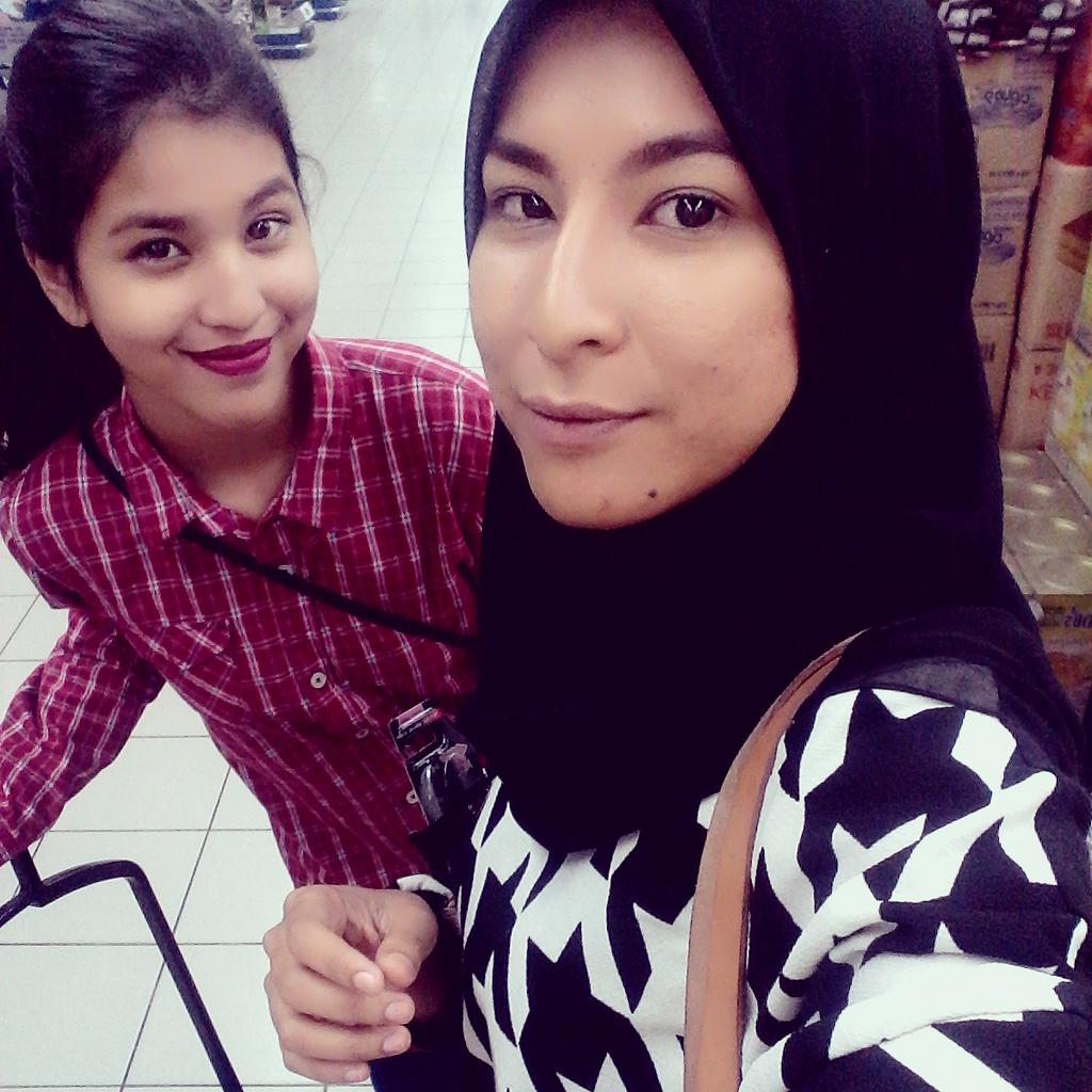 wnyrhmn's tweet photo. selfie adik bradik #tokmu http://t.co/dfmuCz4qKh